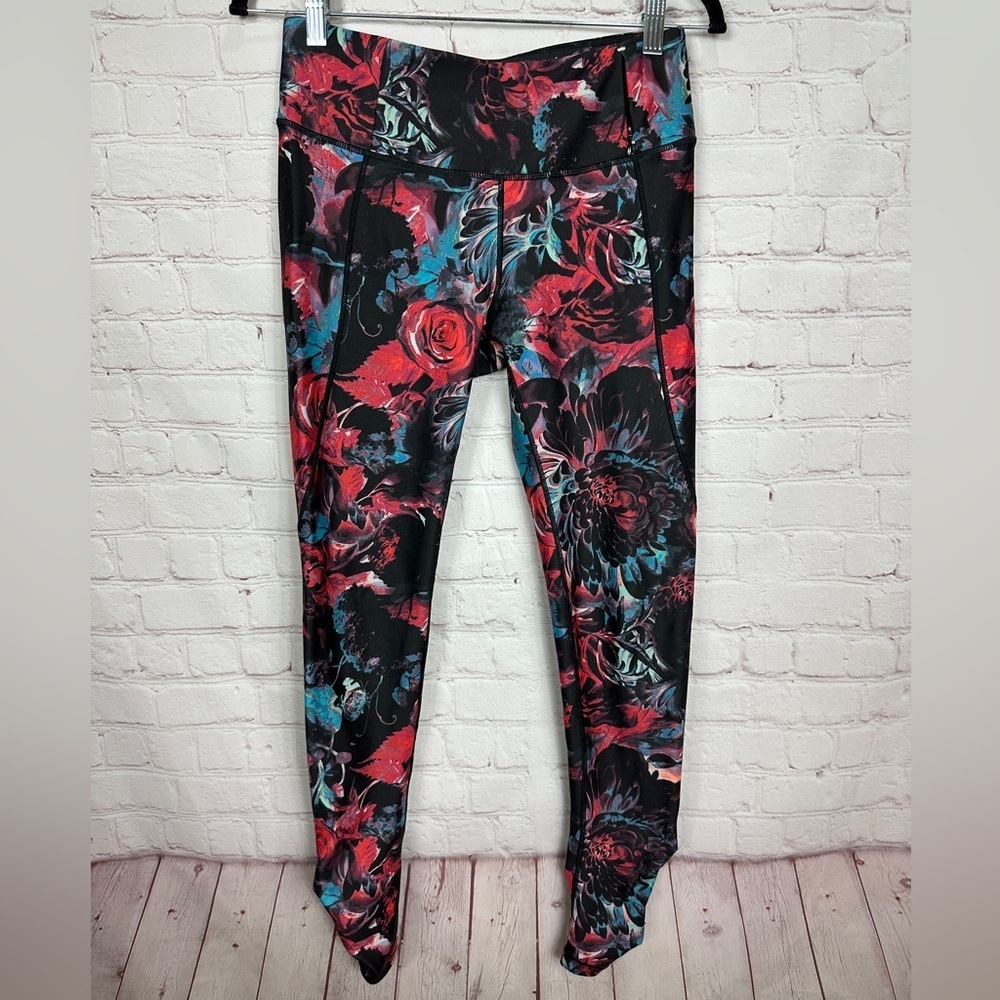 CALIA by Carrie Underwood Black Floral Print full length leggings, sz M EUC